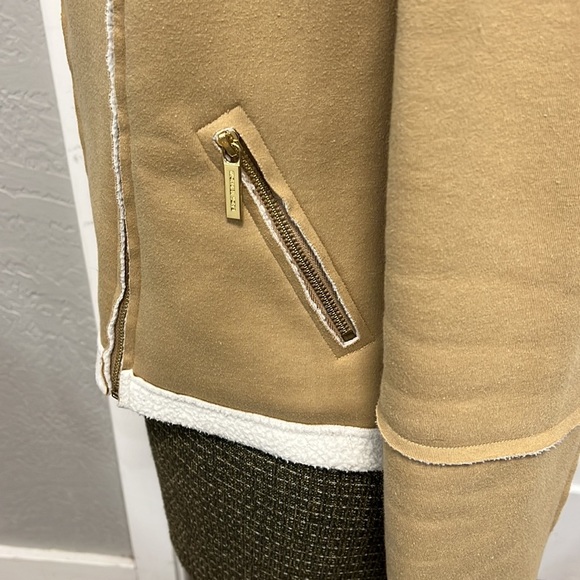 MICHAEL MICHAEL KORS SHERPA LINED MOTO STYLE JACKET SMALL - Picture 11 of 16